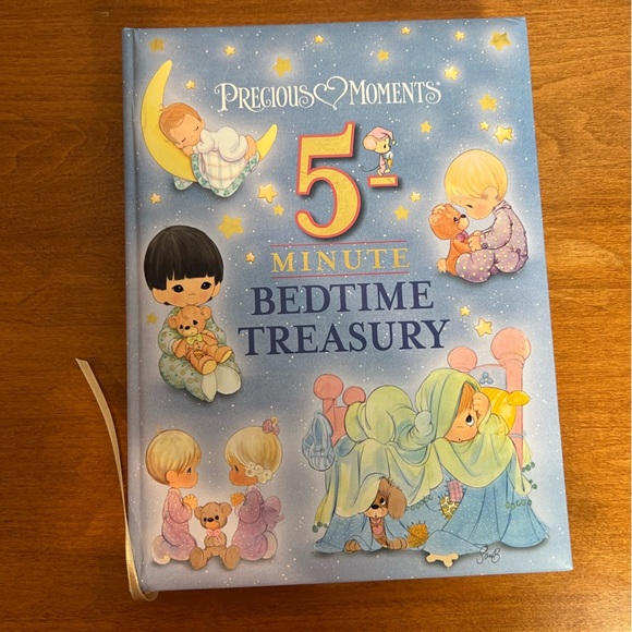Precious Moments 5-Minute Bedtime Treasury Book - Picture 1 of 7